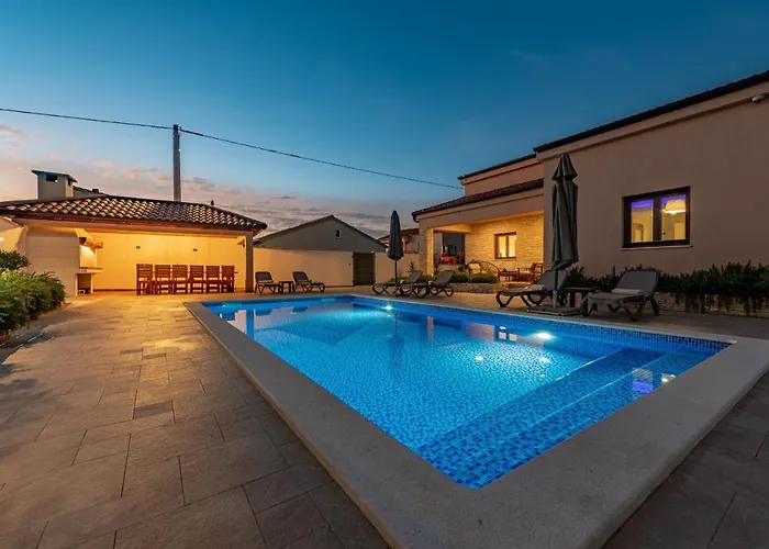 Roza Zadarvillas Lovinac (Zadar)