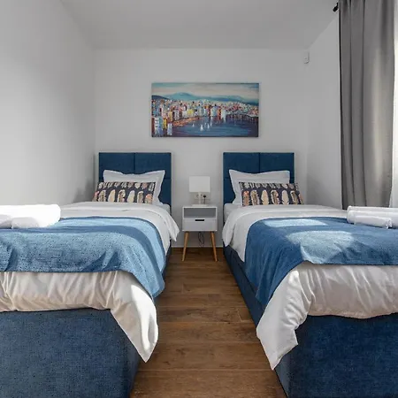 Roza Zadarvillas *