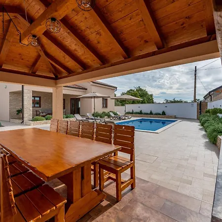 Roza Zadarvillas Villa