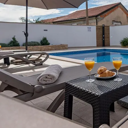 Roza Zadarvillas Villa
