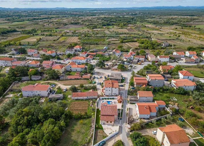 Roza Zadarvillas Lovinac (Zadar)